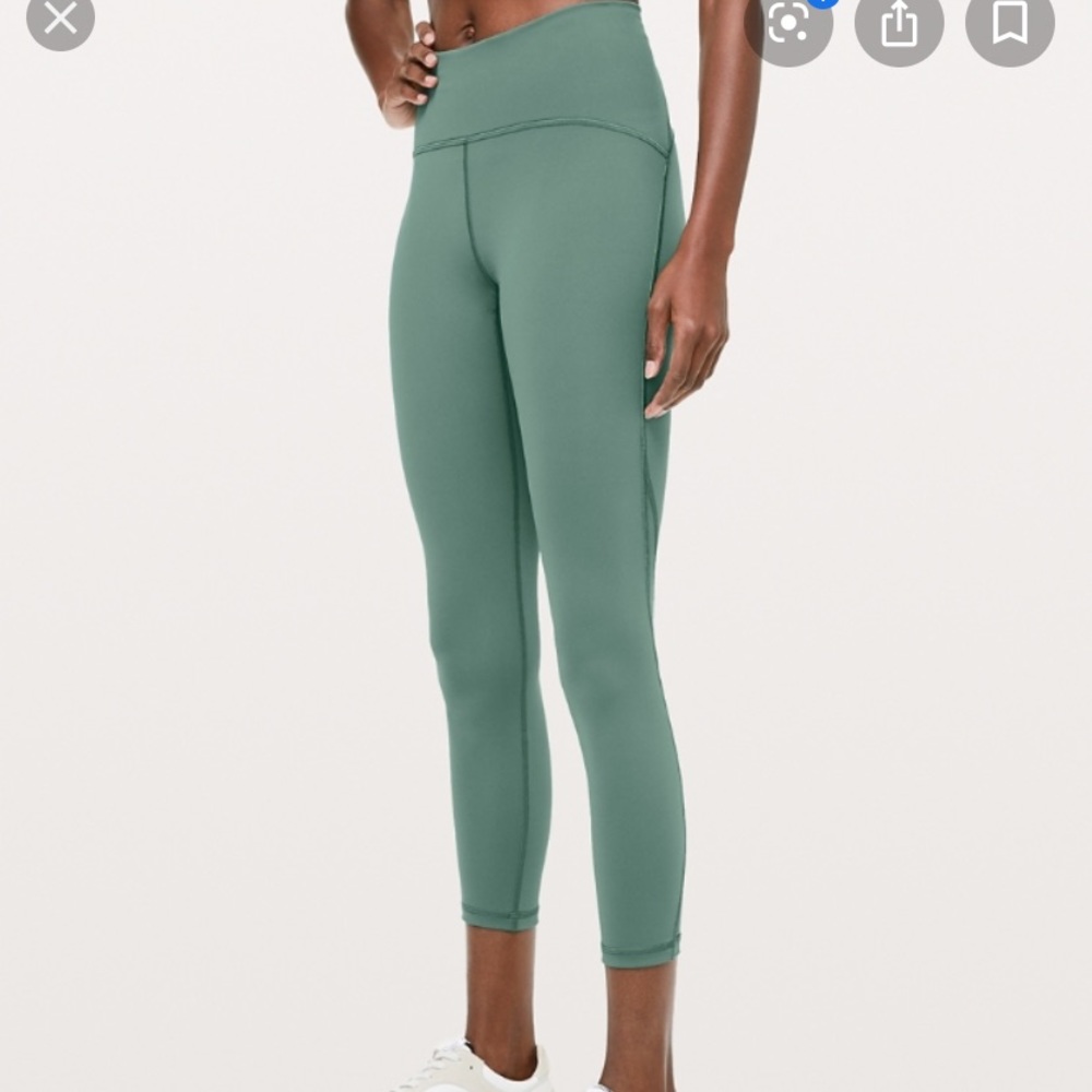 Lululemon Train times tight